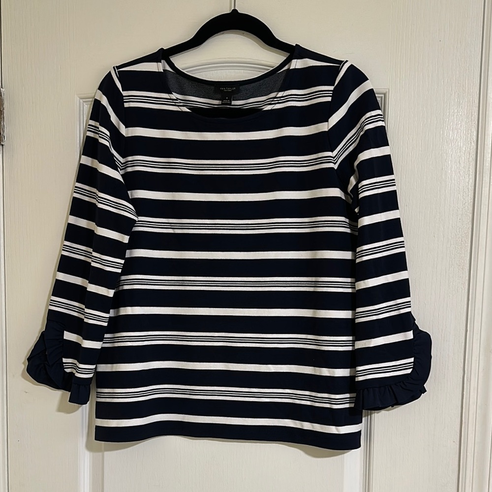 Ann Taylor- Navy & White 3/4 Sleeve Blouse- Size M